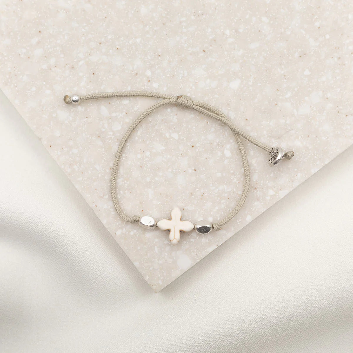 Simply Faith Bracelet White