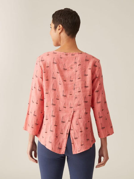 Split Back Sailboat Top