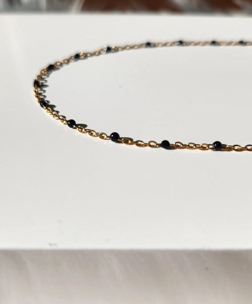 Dotted Black Chain Necklace